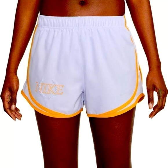 Nike Pants - Womens Nike shorts pale lavender size xl ws79